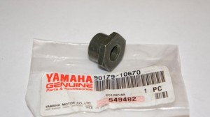 Гайка крепления ролика Yamaha, 90179-10670