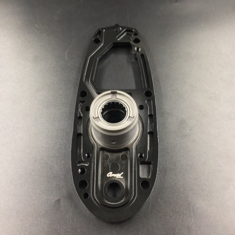 Основание помпы охлаждения Suzuki DT40, DF40-50 (56130-94413-0EP) (Omax), арт. 56130-94411-0EP-TW,          Omax 