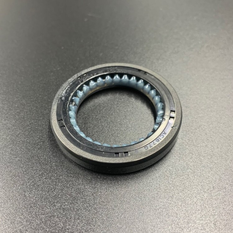 Сальник Honda (91252-ZY3-003) (30x45x7) (Honda), арт. 91252-ZY3-003,          HONDA 