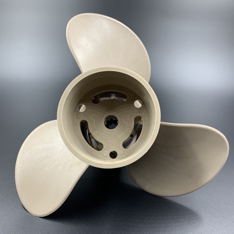 Гребной винт Yamaha 9.9-15, F9.9-F20 (3x9-1/4x9) (Пластиковый композиционный), арт. Y-15-PS,          РРЦ РАЗНОЕ 