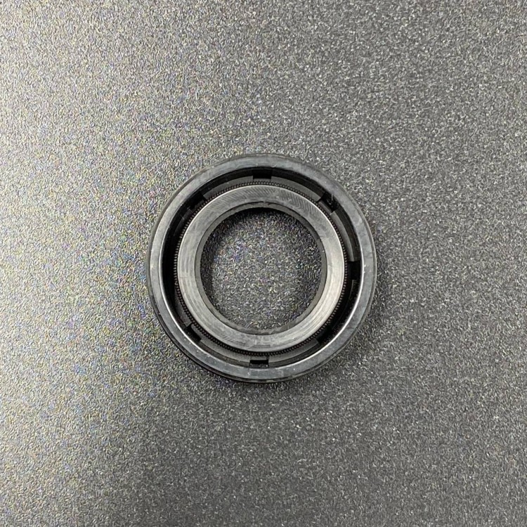 Сальник Suzuki (09282-15008) (14.7x25x6.5) (KACAWA), арт. 09282-15008-TW,          KACAWA 