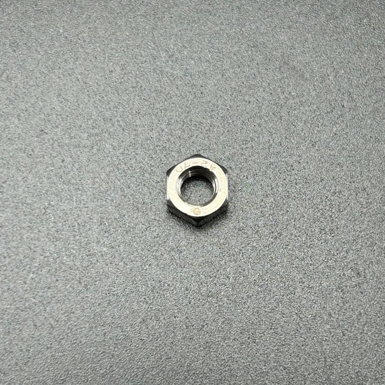 Гайка стальная диам. 5 мм NUT (Quicksilver), арт. 400211,          MERCURY 