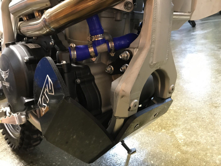 KTZ ZUUMAV FX NC 450  (ZS 194 MQ) Защита двигателя мотоцикла, арт. 606.10,          KTZ 