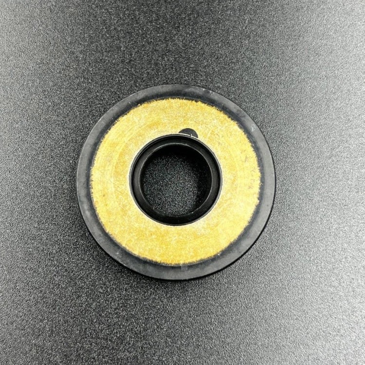 Сальник коленвала Yamaha 2 (93102-15M32) (15x42x8) (Omax), арт. 93102-15M32-TW,          OMAX 