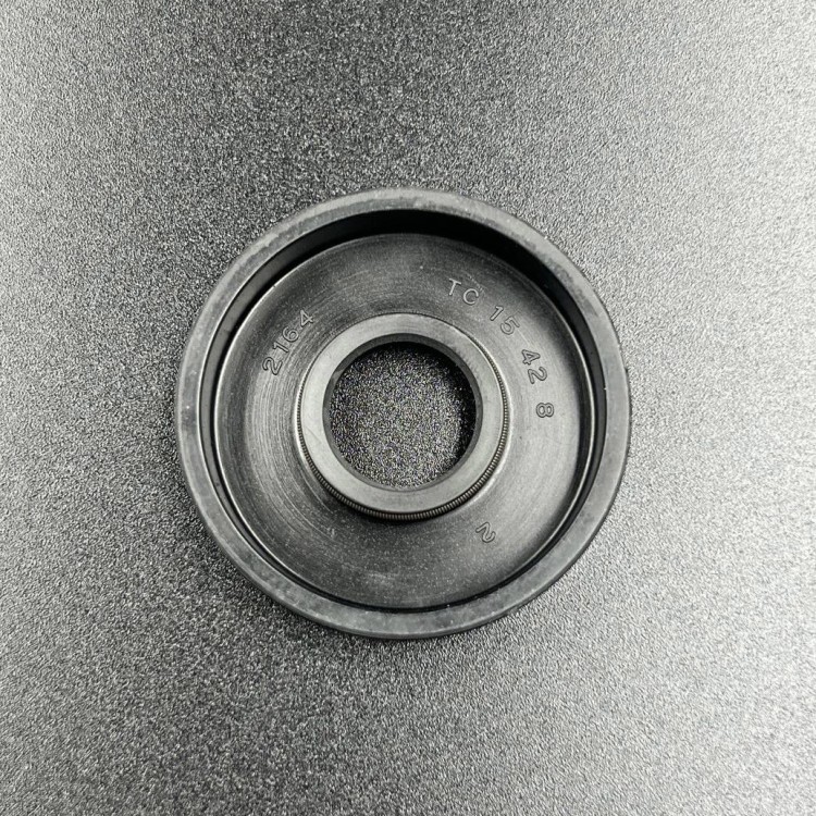 Сальник коленвала Yamaha 2 (93102-15M32) (15x42x8) (Omax), арт. 93102-15M32-TW,          OMAX 