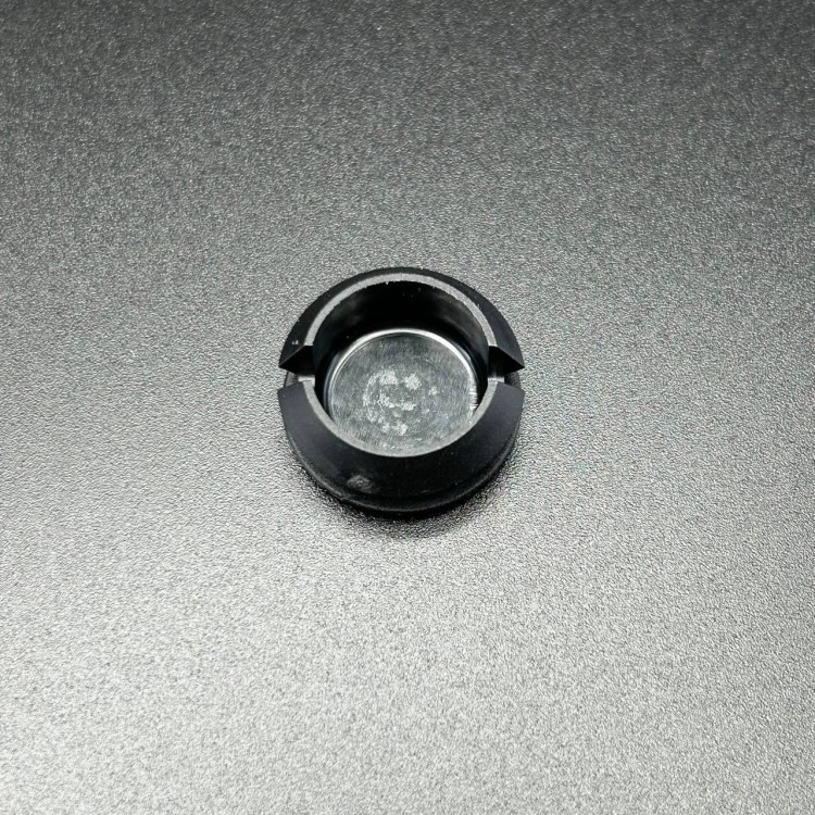 Пробка вентиляционная пластиковая VENT PLUG SD@5 (Quicksilver), арт. 889725,          MERCURY 