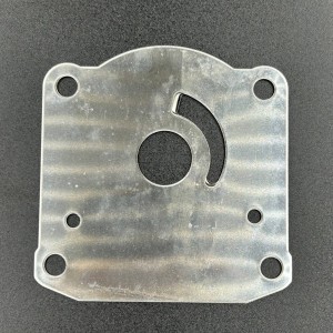 Пластина помпы охлаждения Yamaha 25-30, F20-25 (KACAWA)