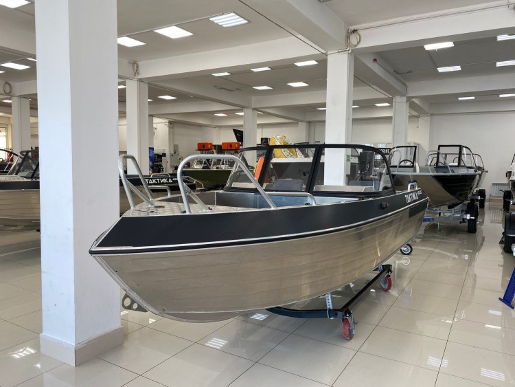 Моторная лодка, Тактика 460, серый с Suzuki DF50ATL, арт. KITTK57,          Тактика 