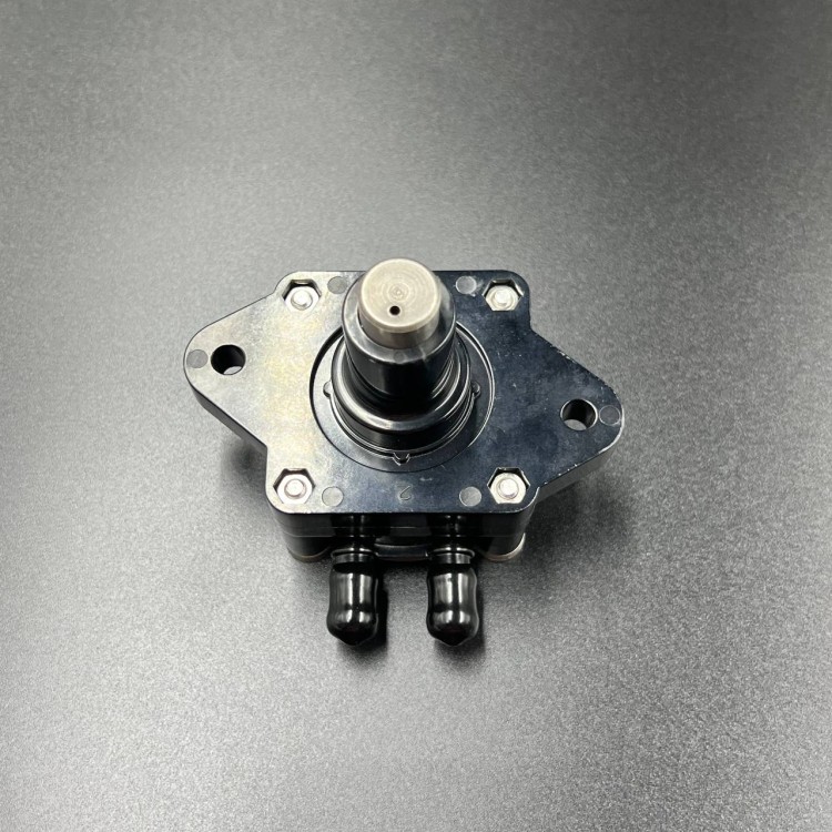 Топливный насос Suzuki DF25-30(A) (Omax), арт. 15100-94L00-TW,          OMAX 