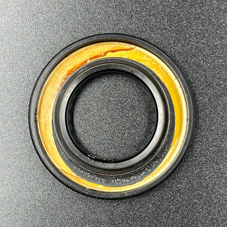 Сальник Suzuki (09283-25076) (25x45x5) (Suzuki), арт. 09283-25076,          SUZUKI 