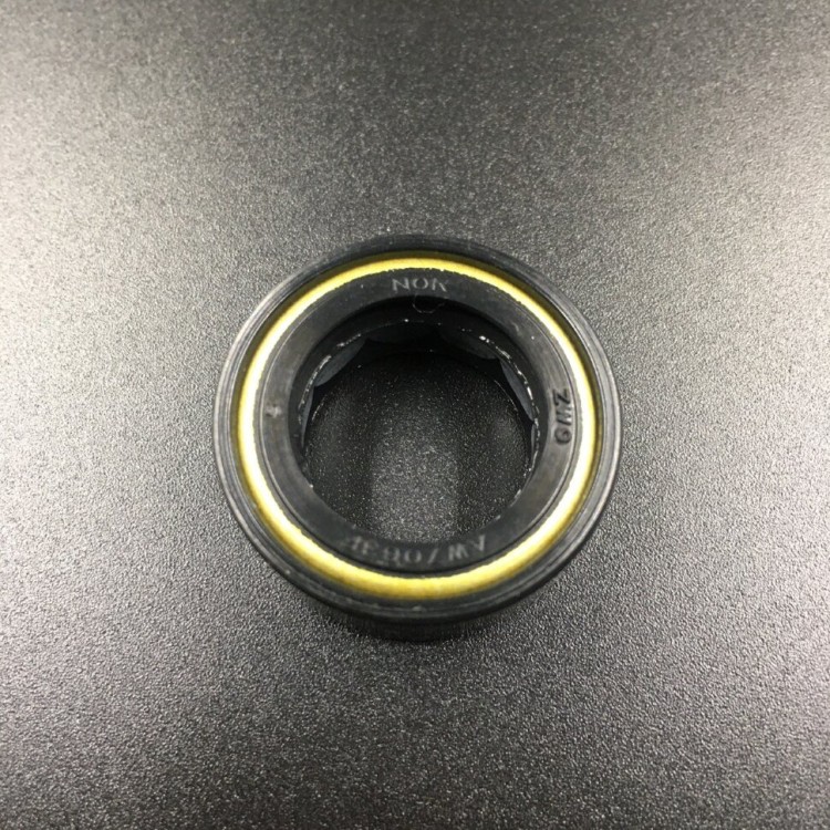 Сальник Honda (91252-ZW9-003) (91251-935-004) (17x27x10) (Honda), арт. 91252-ZW9-003,          HONDA 