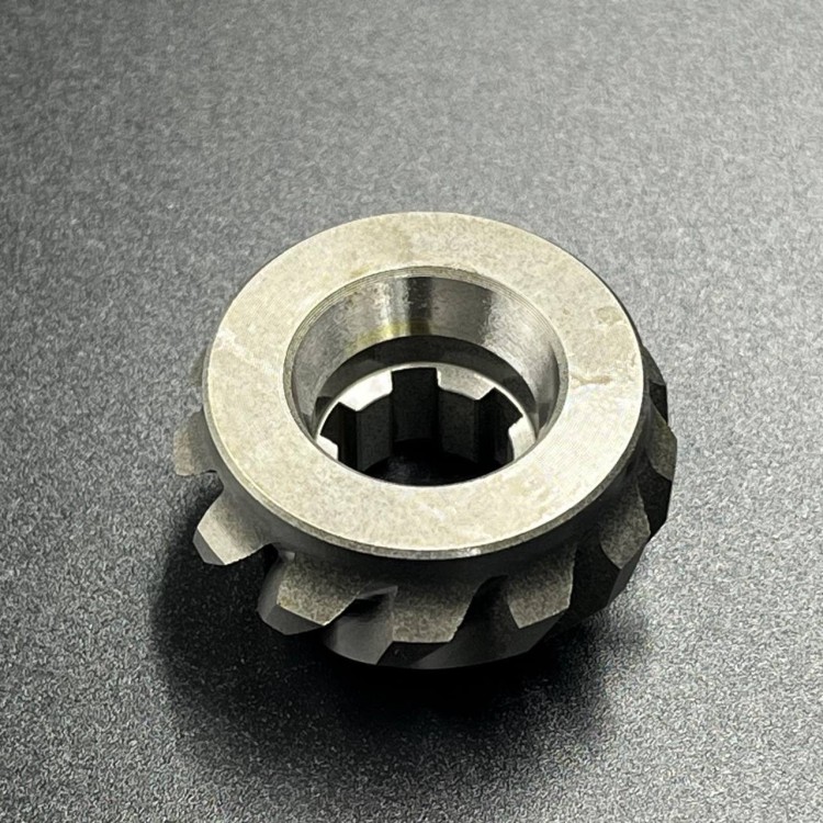 Шестерня вертикального вала (Пиньон) Yamaha 25-30, F20-25 (61N-45551-00) (Yamaha), арт. 61N-45551-00,          YAMAHA 