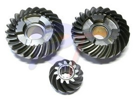 Комплект шестерен редуктора Suzuki DT15(89-), DF15(04-10), DT15A, 57311-93910+57510-93910+57521-93910, RTT-939-GRSET, арт. RTT-939-GRSET,          Rivertec 