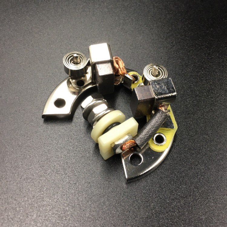 Щеточный узел  Yamaha 40-70, Suzuki 20-40, арт. 689-81840-11-TW,          AMOSA 