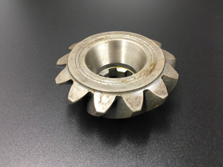 Шестерня вертикального вала (Пиньон) Yamaha 40X, F30-40 (66T-45551-00) (Yamaha), арт. 66T-45551-00,          YAMAHA  Шестерня вертикального вала (Пиньон) Yamaha 40X, F30-40 (66T-45551-00) (Yamaha), арт. 66T-45551-00,          YAMAHA