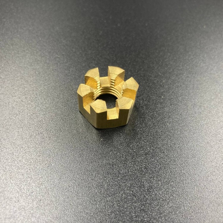 Гайка крепления гребного винта Yamaha 6-15, F6-20 (RT), арт. 90171-10M01-RT,          РРЦ РАЗНОЕ 