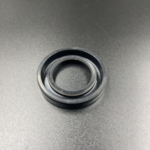 Сальник Suzuki (09282-24004) (24x40x7) (Omax)