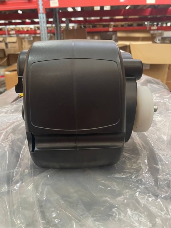 Лебедка электрическая autoTRAC DayRunner на трейлер, 2500lbs, черная, уценена, арт. NS009DR_utsenka,          AutoTRAC 