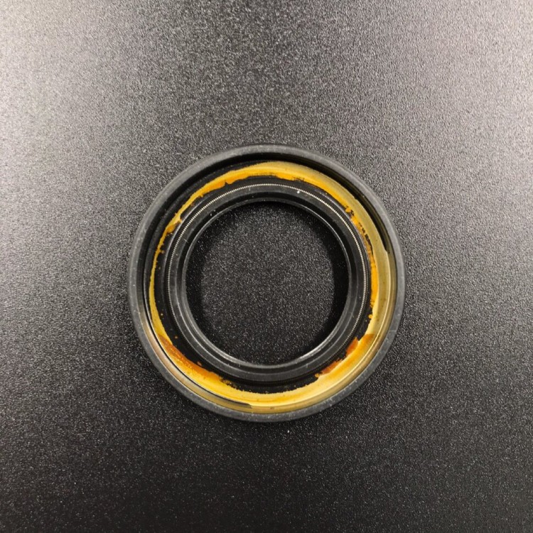 Сальник коленвала Yamaha F4-F6 (93102-25821; 93102-25090; F4-01.06.04) (25x40x5) (Yamaha), арт. 93102-25821,          YAMAHA 