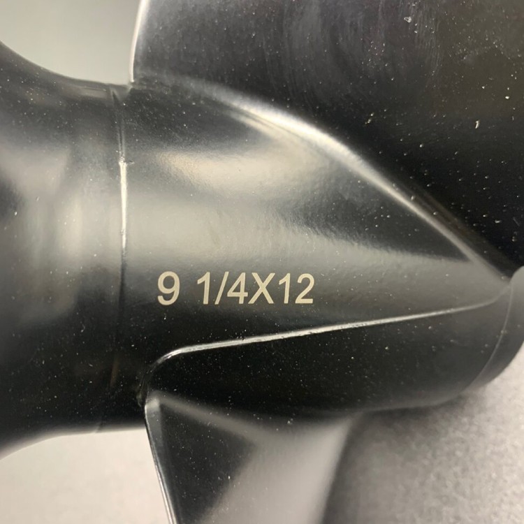 Гребной винт Suzuki DT9.9A-DT15A, DF9.9B, DF8A-20A (3x9-1/4x12), арт. 58100-89L50-019-K (58100-93783),          YHS 