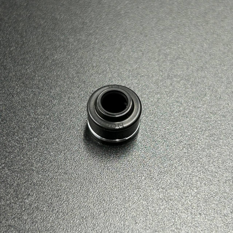 Маслосъемный колпачок Honda BF6-15, BF35-50 (Впуск/Выпуск) (Honda), арт. 12209-422-005,          HONDA 