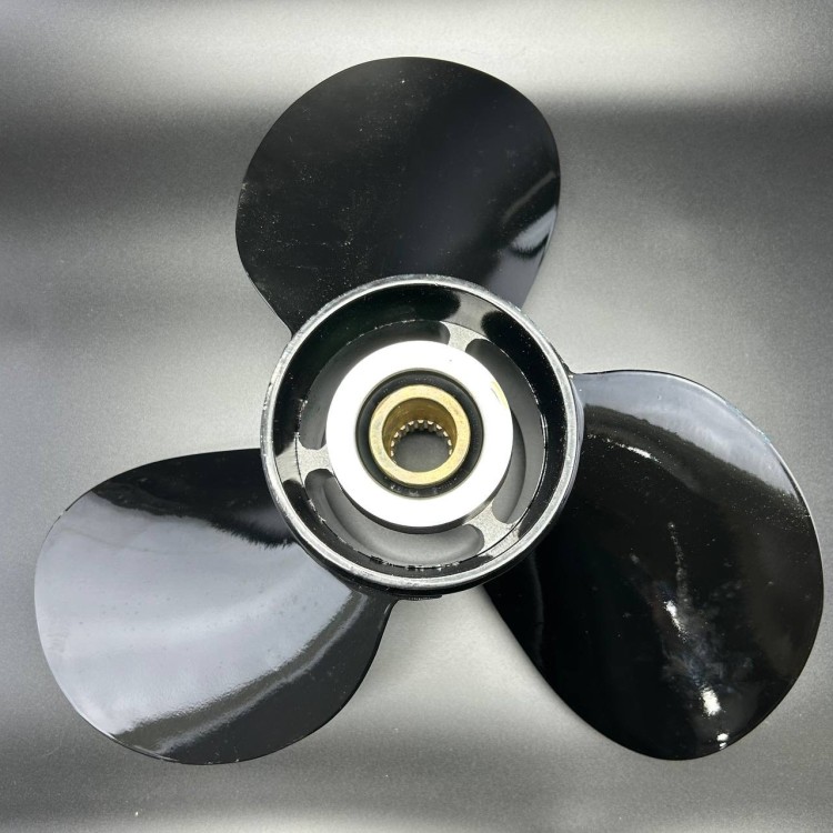 Гребной винт Mercury Bravo Two (3x18-1/4х19R) (19 шлицев) (Правого вращения), арт. 48-18614A40,          MERCURY 