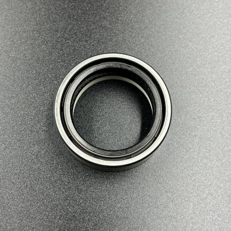 Сальник гребного вала Mercruiser (26-861695) (KACAWA), арт. 26-8M0033407-TW,          KACAWA 