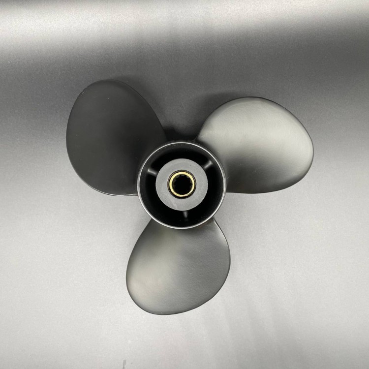 Гребной винт Suzuki DT9.9-DT15, DF9.9-20 (3x9-1/4x9) (King Dolphin), арт. 58100-93723-019,          KING DOLPHIN 