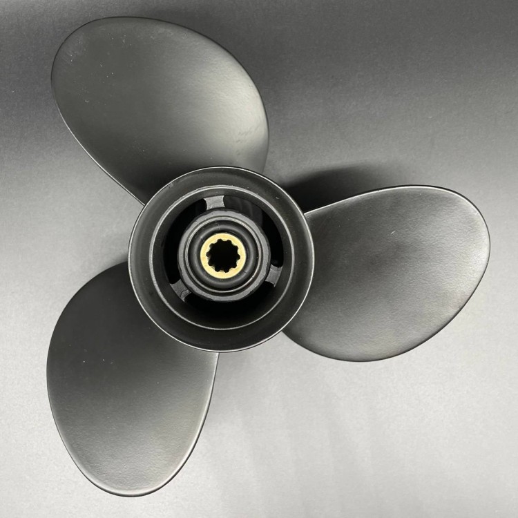 Гребной винт Suzuki DT9.9-DT15, DF9.9-20 (3x9-1/4x9) (King Dolphin), арт. 58100-93723-019,          KING DOLPHIN 
