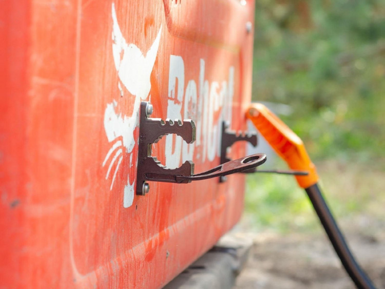 Крепление лопаты (под 2 болта, поперечное), 33-20-0129-poly, арт. 33-20-0129-poly,          Полиуретан 