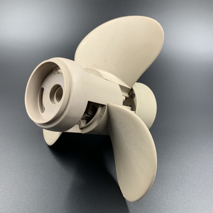 Гребной винт Suzuki DT9.9A-DT15A, DF9.9B, DF8A-20A (3x9-1/4x9) (Пластиковый композиционный), арт. S-15-PS,          РРЦ РАЗНОЕ 