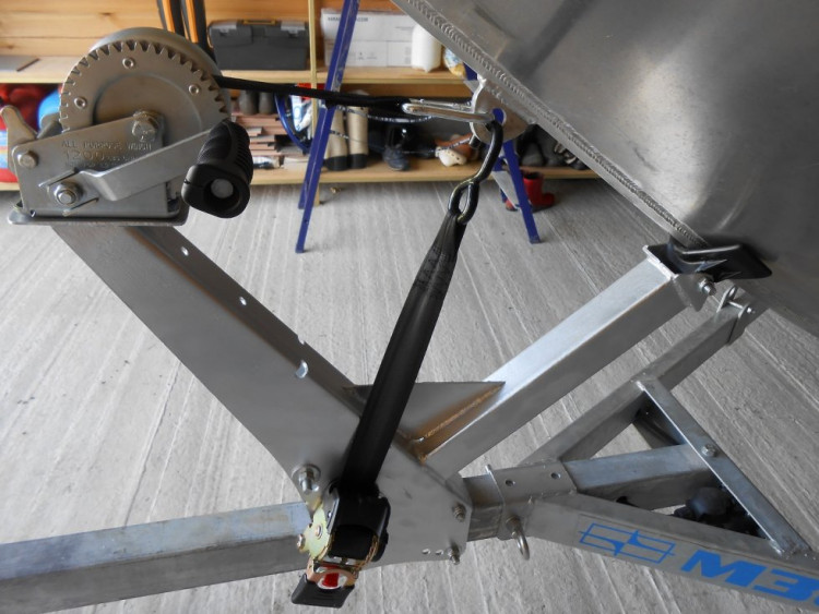 Ремень стяжной для крепления катера к прицепу 50 мм (2,7м / 1500кг) крюк-болт, пружина из нерж.стали + чехол, арт. copy15260-8-nerg,          FC  Ремень стяжной для крепления катера к прицепу 50 мм (2,7м / 1500кг) крюк-болт, пружина из нерж.стали + чехол, арт. copy15260-8-nerg,          FC