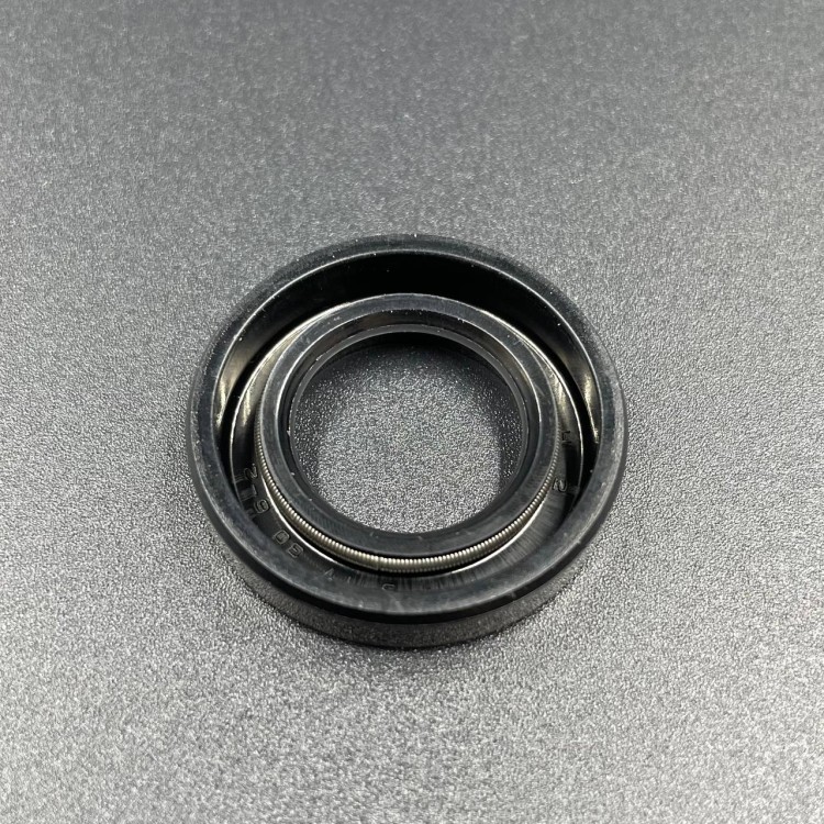 Сальник Suzuki (09289-17L02) (17x30x6) (Suzuki), арт. 09289-17L02,          SUZUKI 