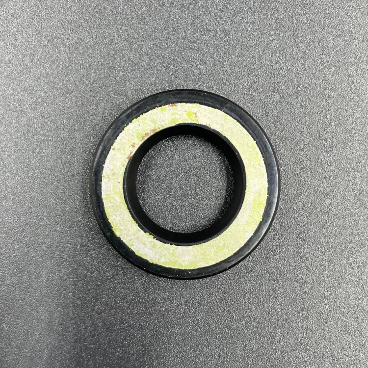 Сальник Suzuki (09289-17L02) (17x30x6) (Suzuki), арт. 09289-17L02,          SUZUKI 