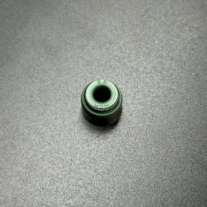 Колпачок маслосъемный Suzuki DF9.9-300, DF4-350(A) (Впуск/Выпуск) (PREMARINE)