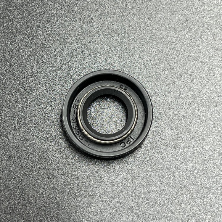 Сальник Mercury 6-15 (26-41365 1) (12x25x5) (Quicksilver), арт. 413651,          MERCURY 