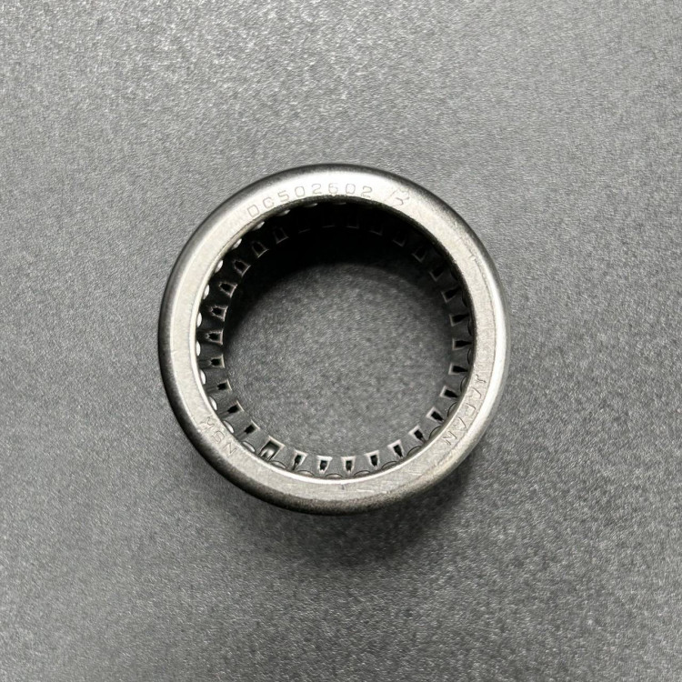 Подшипник игольчатый Suzuki DT55-100, DF60-70, DF70-90(A) (26x34x30), арт. 09263-26023-TW,          OMAX 