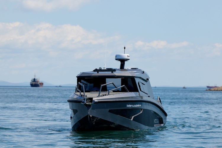 Катер Victory A8 с Suzuki 2хDF200APX, арт. KITVA24,  