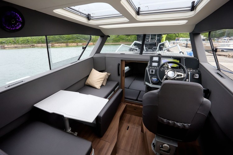 Катер Victory A8 с Suzuki 2хDF200APX, арт. KITVA24,  