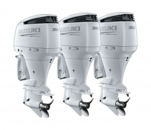 Тройка из 2 моторов Suzuki DF300APX+ 1 мотор DF300APXX, белые