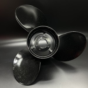 Гребной винт Mercury Black Max (14-1/4х21R)