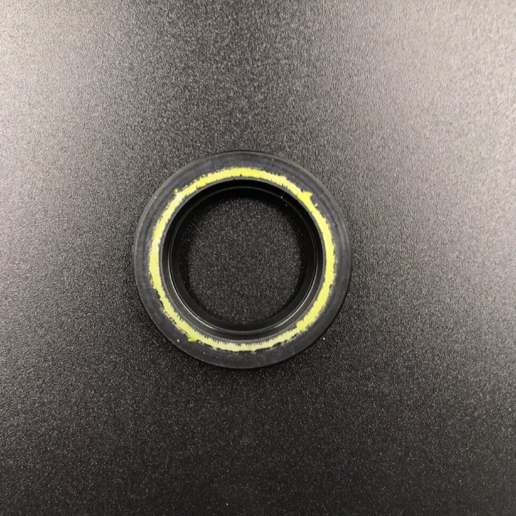 Сальник Yamaha (93101-22M15) (22.4x35x6) (Yamaha), арт. 93101-22M15,          YAMAHA 