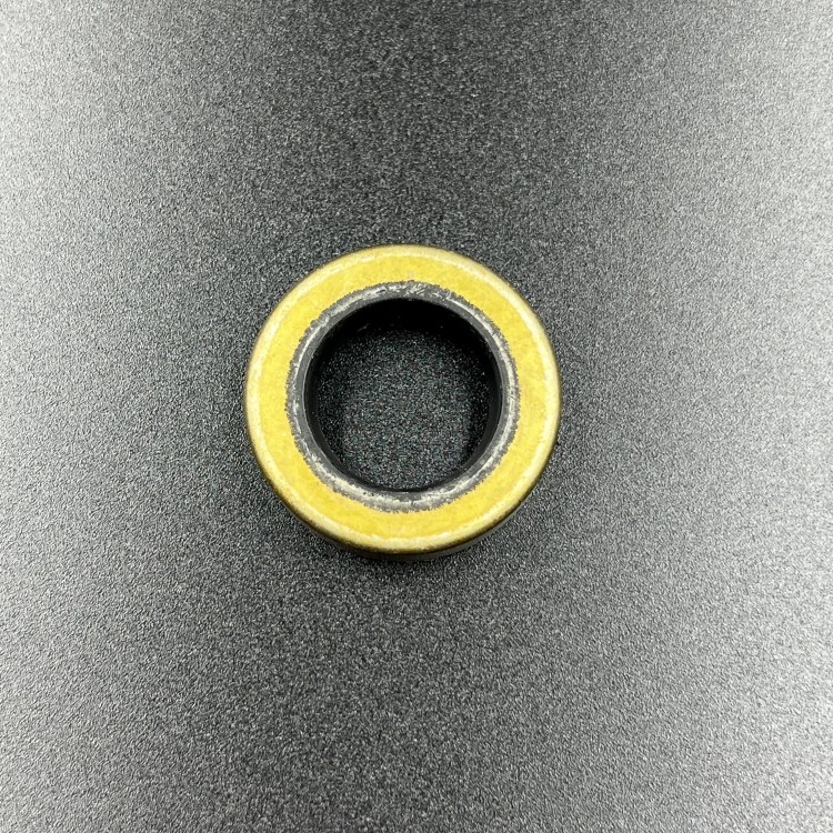 Сальник Mercury (26-41132) (18x32x8) (Omax), арт. 26-41132-TW,          OMAX 