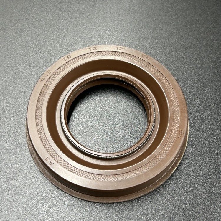 Сальник Suzuki (09289-38013) (38x72x12) (Suzuki), арт. 09289-39L01,          SUZUKI  Сальник Suzuki (09289-38013) (38x72x12) (Suzuki), арт. 09289-39L01,          SUZUKI