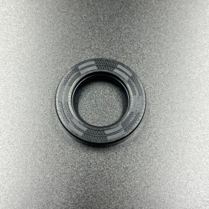 Сальник Suzuki (09282-24004) (24x40x7) (KACAWA)