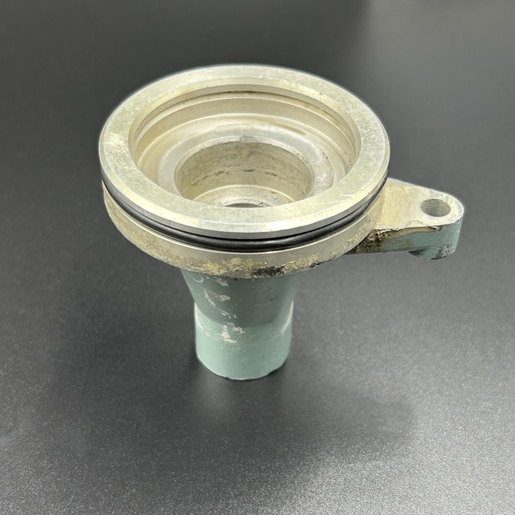 Корпус сальников коленвала Yamaha 40 (Yamaha) (БУ), арт. 6H4-15396-02-58,          YAMAHA 