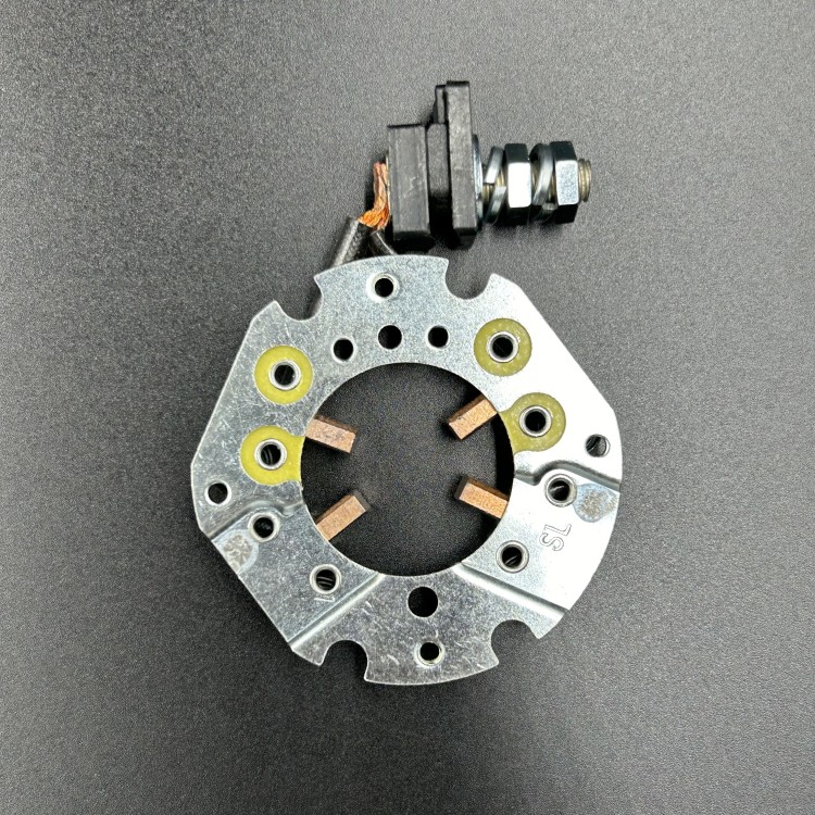 Щеточный узел Yamaha 115-250, Honda 50, Tohatsu 90 (WUHU), арт. 6N7-81840-00-K,          WUHU 