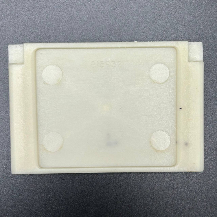 Вставка редуктора пластиковая FILLER WALL (Quicksilver), арт. 815932,          MERCURY 