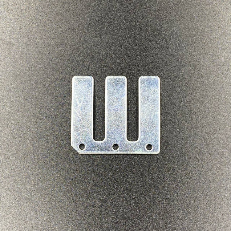 Ограничитель лепесткового клапана Suzuki DT15(A), арт. 13152-90L00-TW,          SINERA  Ограничитель лепесткового клапана Suzuki DT15(A), арт. 13152-90L00-TW,          SINERA