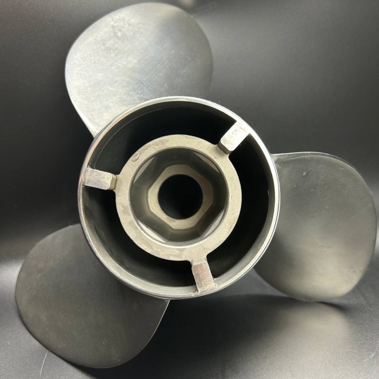 Гребной винт Mercury VENGEANCE (13-1/2х23R) Стальной, арт. 16320A46,          MERCURY 